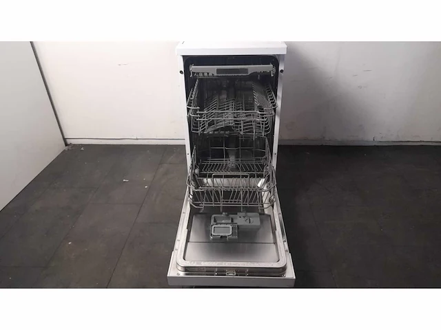Hisense smalle vaatwasser hs520e40wuk 45cm - afbeelding 2 van  6