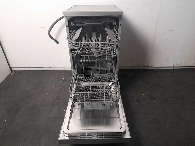 Hisense smalle vaatwasser hs520e40xuk 45cm - afbeelding 2 van  6