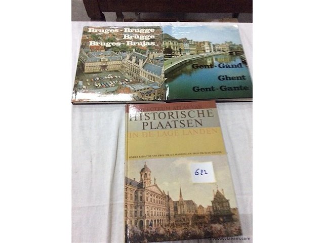 Historische plaatsen + - afbeelding 1 van  2