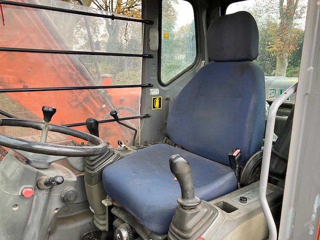 Hitachi - 2008 - zx130w - banden graafmachine - afbeelding 13 van  26