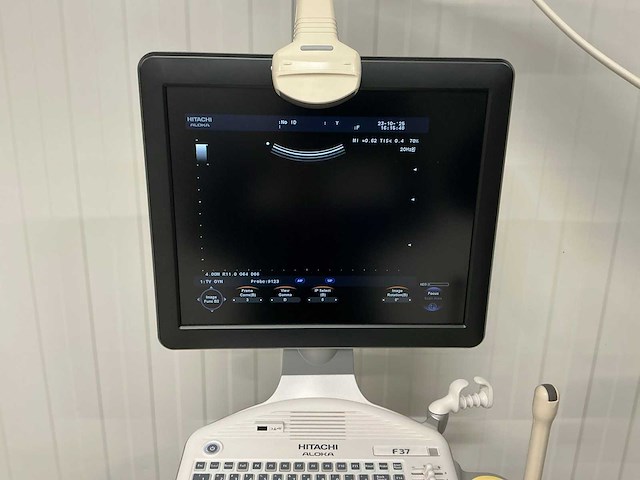 Hitachi - aloka f37 - echo toestel - afbeelding 3 van  6