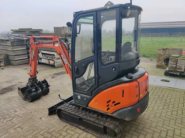 Hitachi - zx 18 - minigraafmachine - 2014 - afbeelding 12 van  13