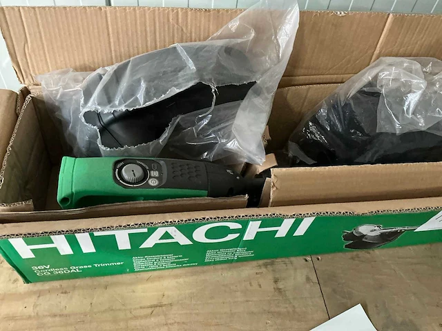 Hitachi cg36dal trimmer body - afbeelding 2 van  4