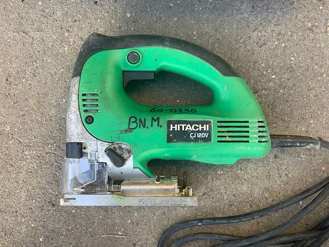 Hitachi cj120v decoupeerzaag - afbeelding 1 van  4