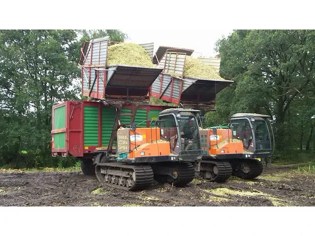 Hitachi eg70r roterende rupsdumper met silageopbouw - afbeelding 2 van  61