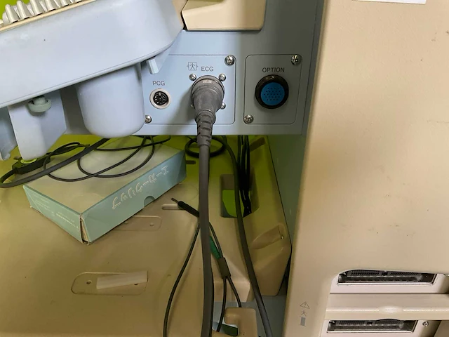Hitachi eub 6500 echografie - afbeelding 12 van  13