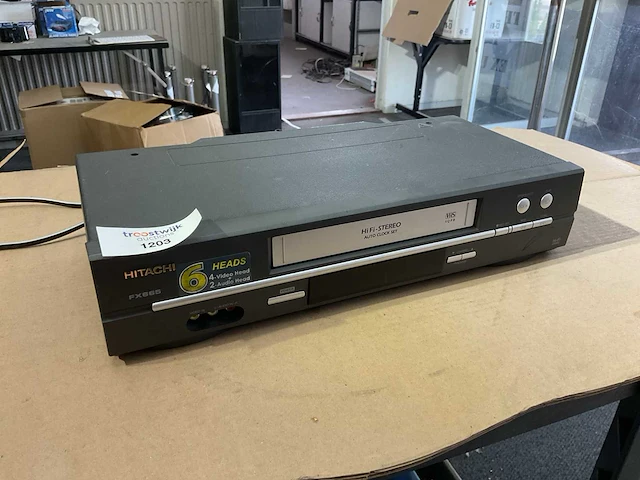 Hitachi fx665 video cassette recorder - afbeelding 1 van  3
