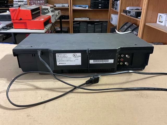 Hitachi fx665 video cassette recorder - afbeelding 3 van  3