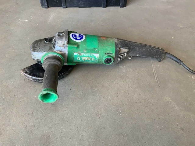 Hitachi g18se2 haakse slijpmachine - afbeelding 1 van  5