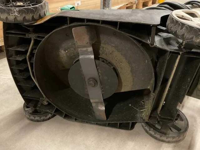 Hitachi grasmaaier - afbeelding 2 van  2