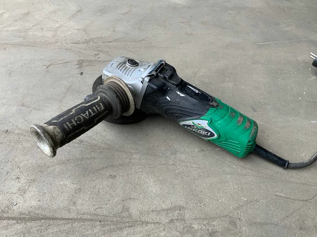 Hitachi haakse slijpmachine - afbeelding 2 van  3