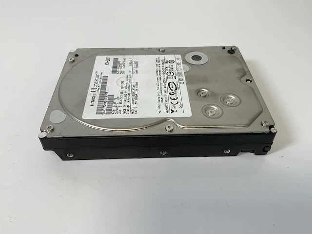 Hitachi (hua721010kla330) 1 tb sata hdds (9x) - afbeelding 7 van  8