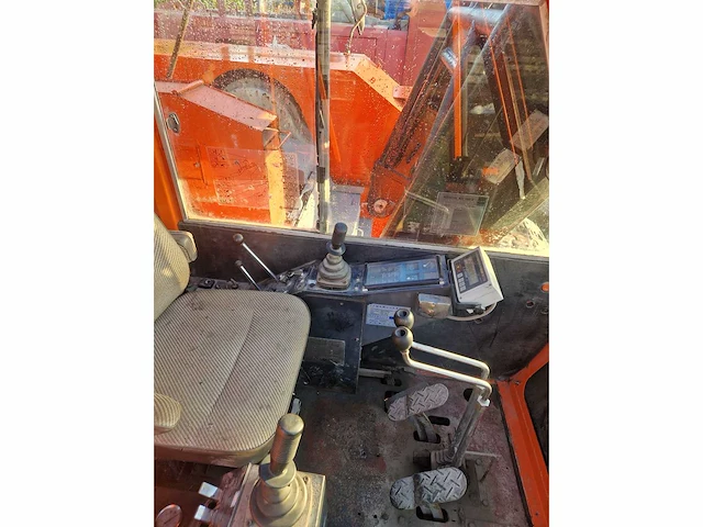 Hitachi kh 180-3 rubsband kraan - afbeelding 3 van  13