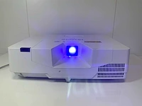Hitachi (lp-eu5002), 5000 lumens wuxga 3lcd laser projector (1254 hours) - afbeelding 1 van  5