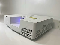 Hitachi (lp-eu5002), 5000 lumens wuxga 3lcd laser projector (1254 hours) - afbeelding 2 van  5
