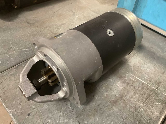 Hitachi s25-121a 24v startmotor - afbeelding 1 van  5