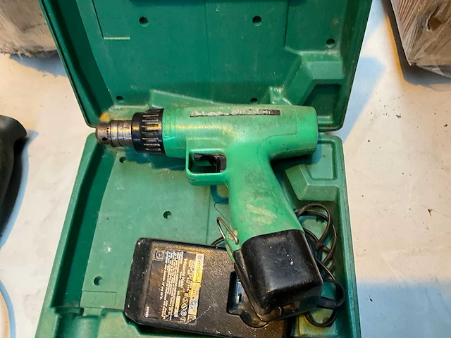 Hitachi schroefboormachine - afbeelding 2 van  5