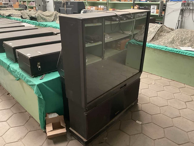 Hitachi televisie - afbeelding 1 van  5