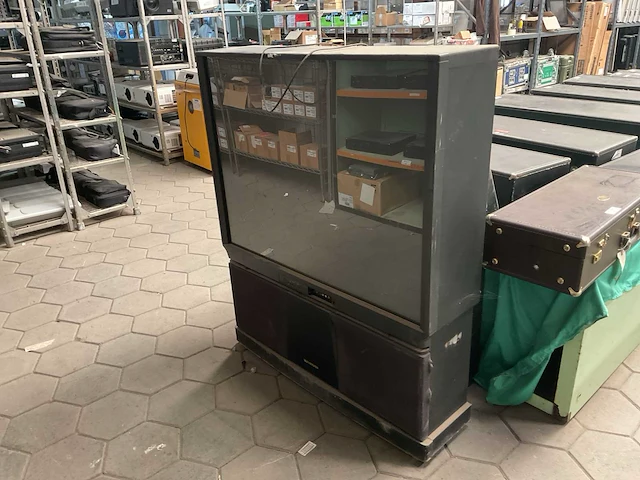 Hitachi televisie - afbeelding 2 van  5