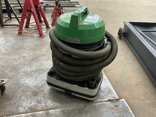 Hitachi wde 1200m industriële stofzuiger - afbeelding 3 van  4