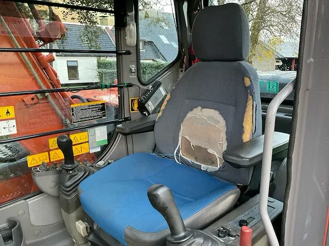 Hitachi zaxis m110 rupsgraafmachine - afbeelding 33 van  40