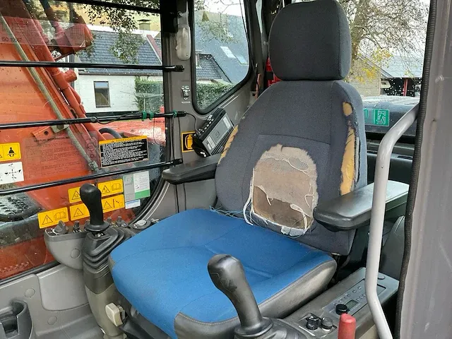 Hitachi zaxis m110 rupsgraafmachine - afbeelding 34 van  40