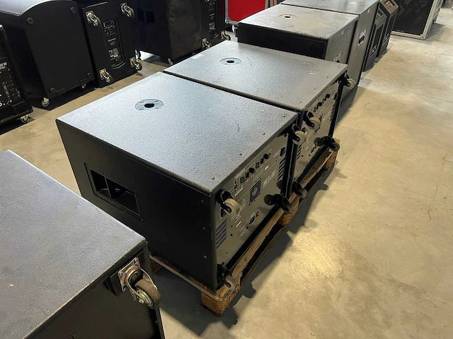Hk audio - elias - subwoofers (2x) - afbeelding 4 van  4