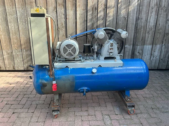 Hlup hl 1050 e2 zuigercompressor - afbeelding 2 van  9
