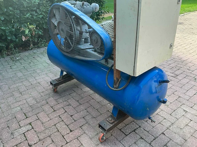 Hlup hl 1050 e2 zuigercompressor - afbeelding 5 van  9