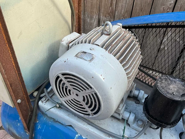 Hlup hl 1050 e2 zuigercompressor - afbeelding 7 van  9