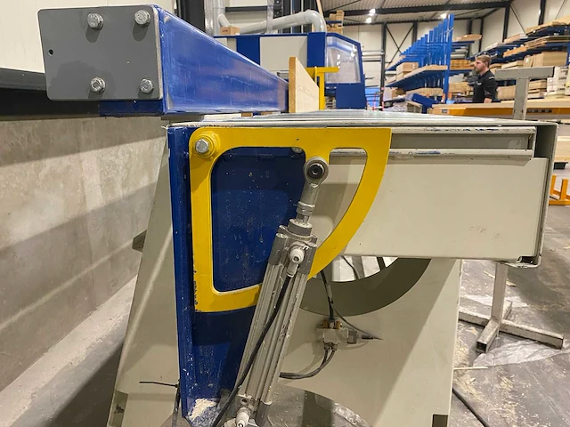 H&m - 2019 - truss-master - zaagautomaat - afbeelding 3 van  14