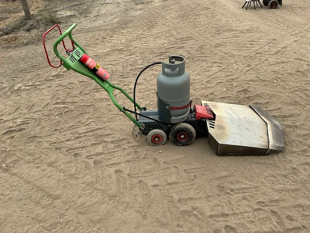 Hoaf weedmaster 65 onkruidbrander - afbeelding 12 van  17
