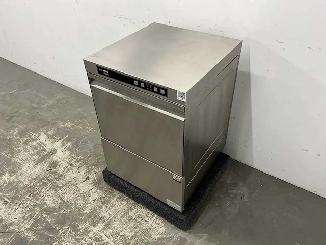 Hobart - ecomax502-10 - korvenvaatwasmachine - afbeelding 1 van  7