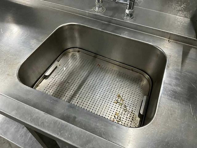Hobart baraid900-10n vaatwasmachine met aan- en afvoertafel - afbeelding 2 van  15