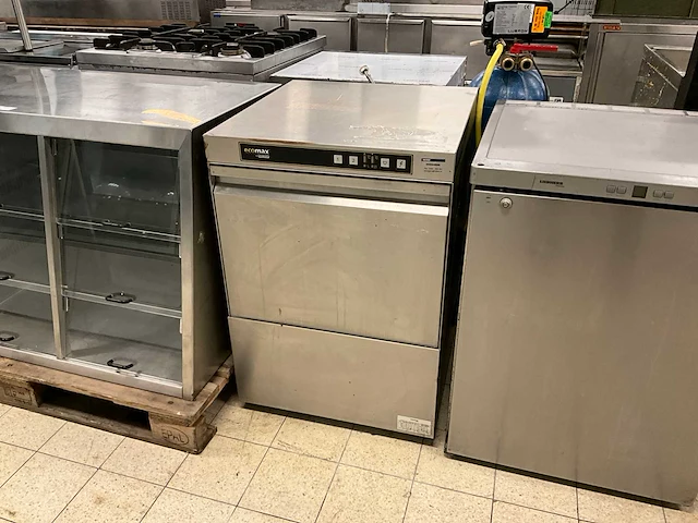 Hobart ecomax 502-10 vaatwasmachine - afbeelding 1 van  10