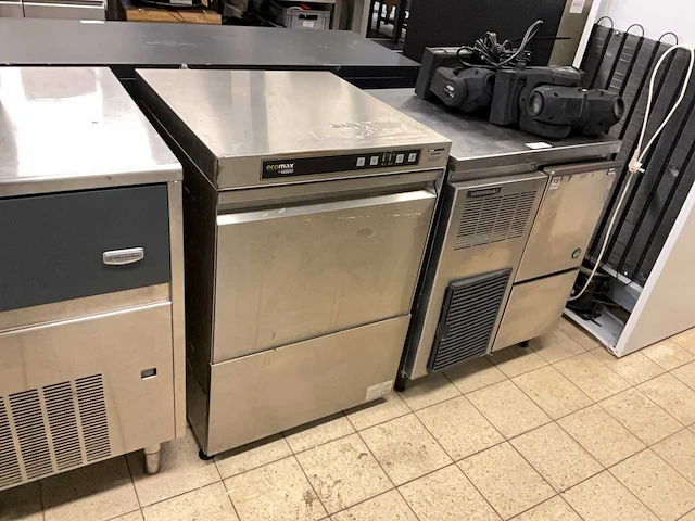 Hobart ecomax 502-10 vaatwasmachine - afbeelding 1 van  10