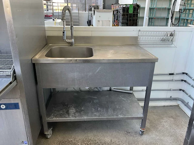 Hobart uxt-10a korvenvaatwasmachine - afbeelding 6 van  8