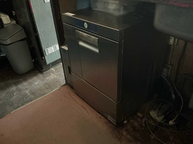 Hobarth korvenvaatwasmachine - afbeelding 1 van  6