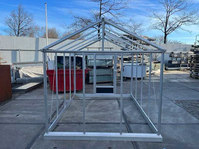 Hobbykas ( 7,50 m2) - afbeelding 1 van  7