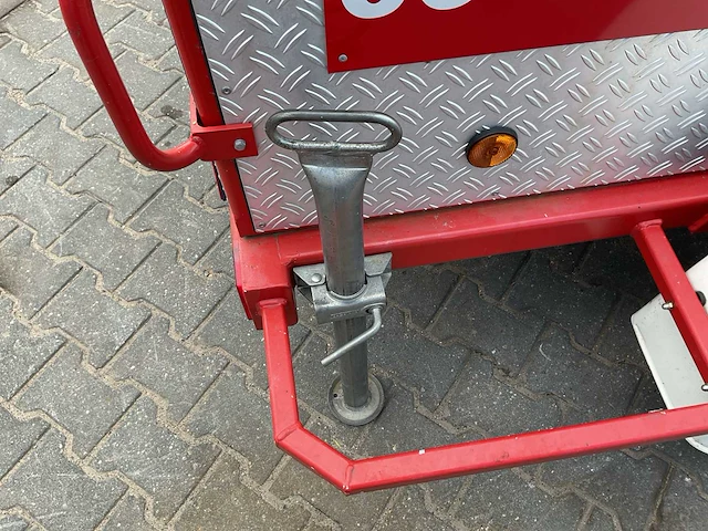 Hobrand schuimblus aanhanger brandweer materiaal - afbeelding 3 van  17
