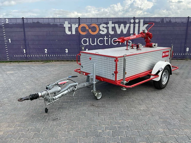 Hobrand schuimblus aanhanger brandweer materiaal - afbeelding 1 van  17