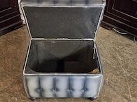 Hocker chesterfield, boxstool, zilver - afbeelding 4 van  4