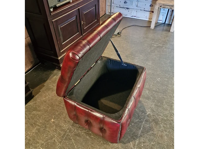 Hocker chesterfield, boxtool, rood - afbeelding 3 van  5