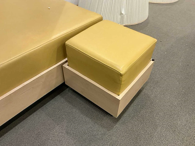 Hocker en pasbank - afbeelding 3 van  3