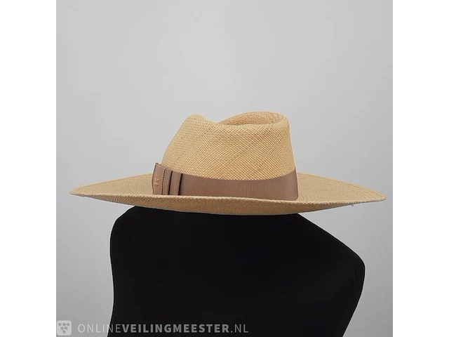 Hoed, maat 57 celine, street style straw hat - afbeelding 6 van  9