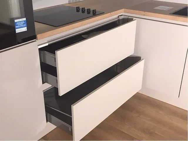 Hoek opgestelde keuken - afbeelding 7 van  22