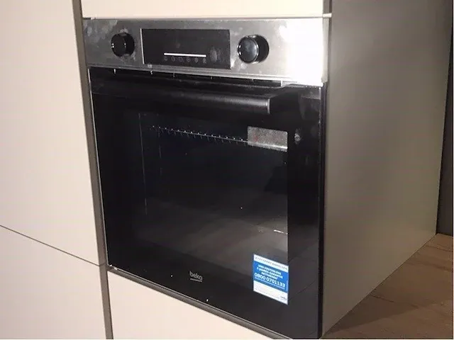 Hoek opgestelde keuken - afbeelding 10 van  22