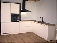 Hoek opgestelde keuken - afbeelding 12 van  22