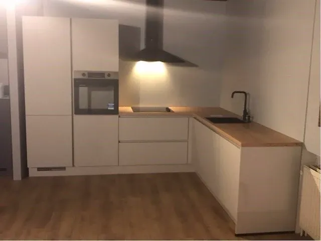 Hoek opgestelde keuken - afbeelding 17 van  22