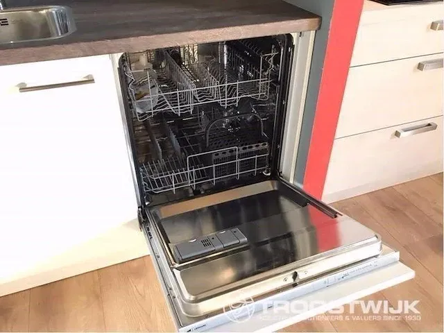 Hoek opgestelde keuken - afbeelding 20 van  20